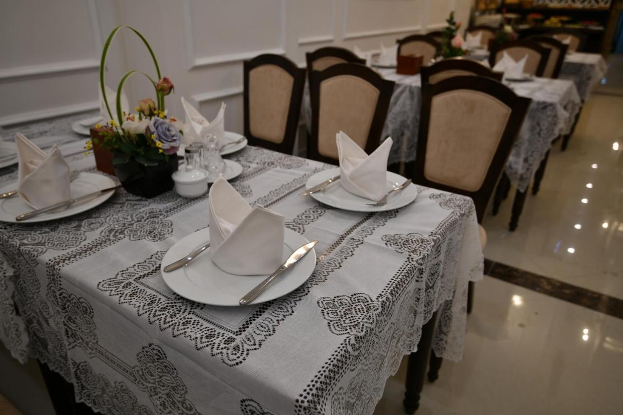Golden Sail Hotel & Spa Ханой Экстерьер фото